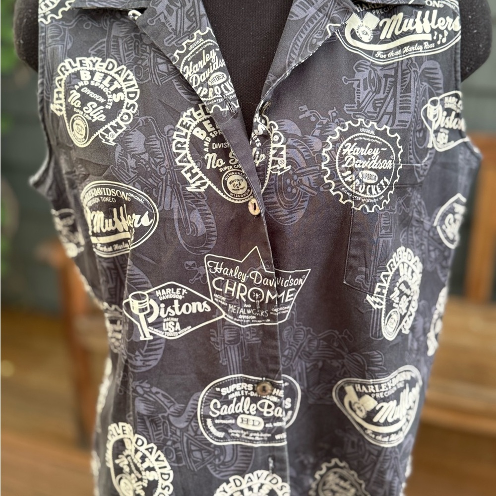 Rare Harley-Davidson Tori Richard Black Button-Down Shirt with White Logo Prints